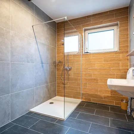 Berghaus Traumblick Апартаменты *